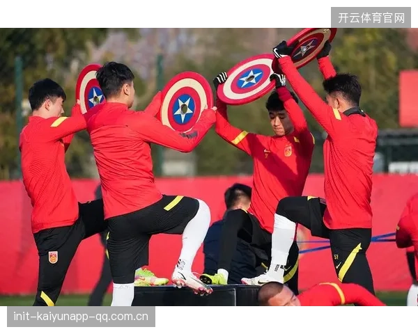 年轻教练战术创新引爆媒体讨论潮
